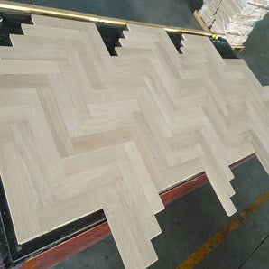 Oxford Herringbone Unfinished Prime Oak Wood Flooring 18 x 80 x 300 (mm)