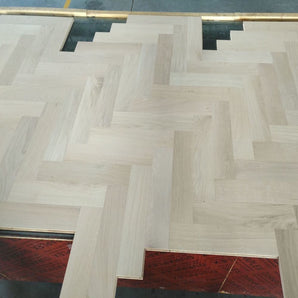 Oxford Herringbone Unfinished Prime Oak Wood Flooring 18 x 80 x 300 (mm)