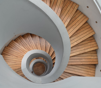 Enhance Your Staircase with the Best Laminate Flooring Options