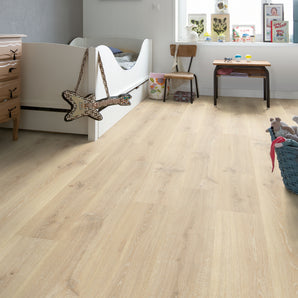 Quick Step Creo Tennessee Oak Light Wood 7mm Laminate Flooring CRH3179