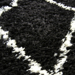 Snug Nomadic Black Rug