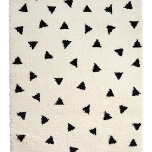 Snug Triangle Mono Rug