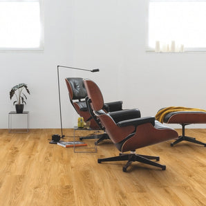 Quick Step Alpha Blos Base Classic Oak Natural LVT Flooring AVSPT40023 - SAMPLE