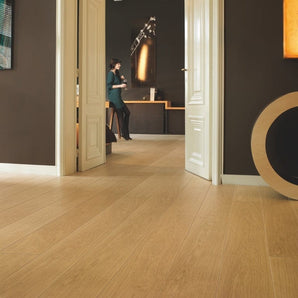 Quick Step Largo Natural Varnished Oak Laminate Flooring 9.5mm LPU1284